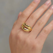 Hot and Gold HOTLIPS Ring by Solange