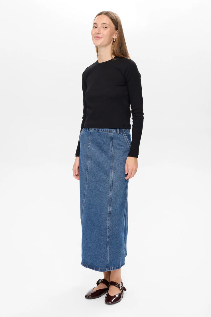 Numph Nuriley Long Sleeved Tee - Caviar