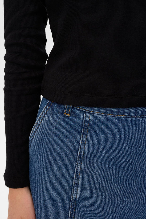 Numph Nuriley Long Sleeved Tee - Caviar