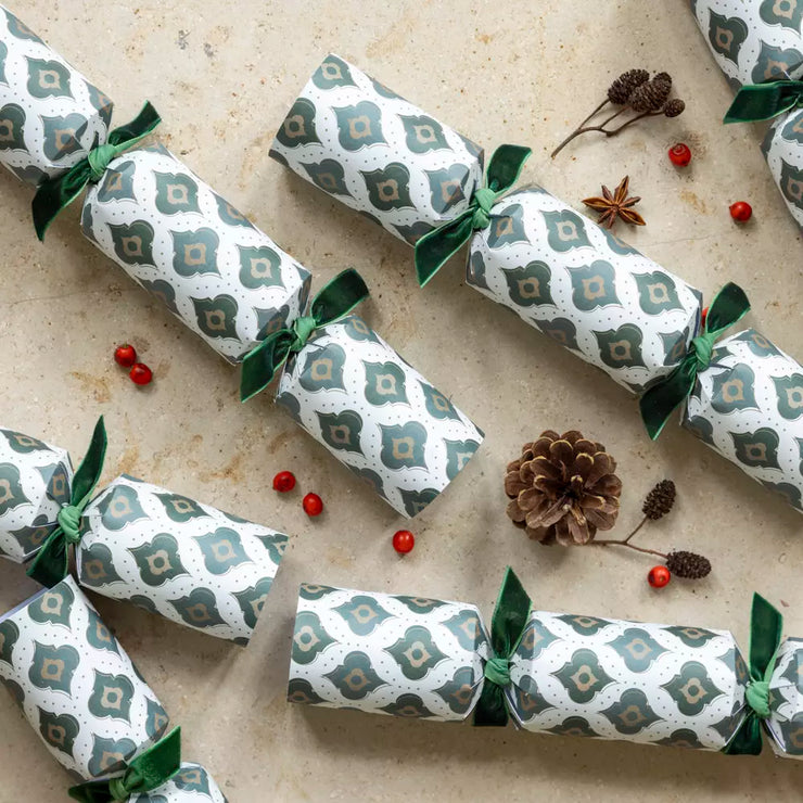 Grand Illusions Christmas Crackers - Forest Green