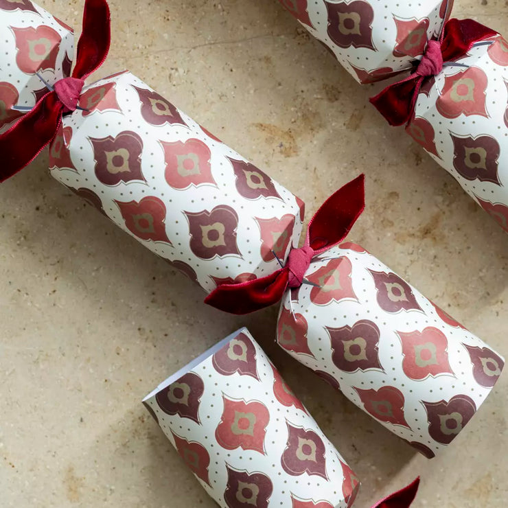 Grand Illusions Christmas Crackers - Claret