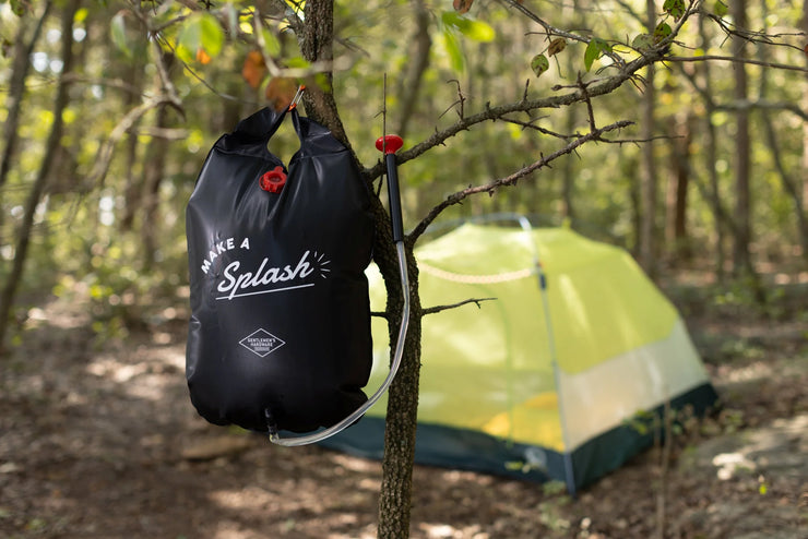 Gentlemen's Hardware Portable Solar Shower