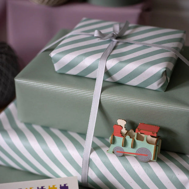 Recycled 5m Roll of Wrapping Paper - Green Stripe