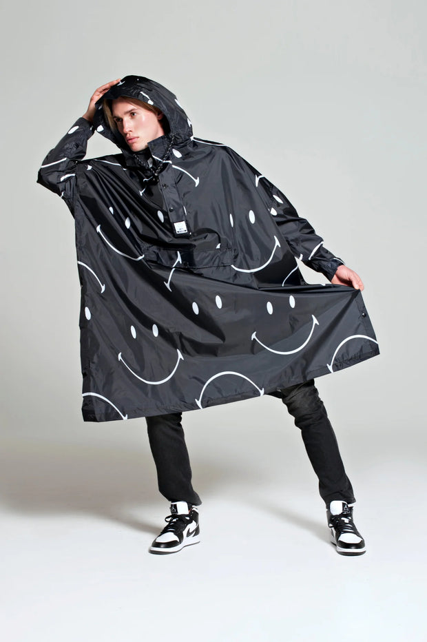Rainkiss Unisex Recycled Rain Poncho - Classic Smile x Smiley
