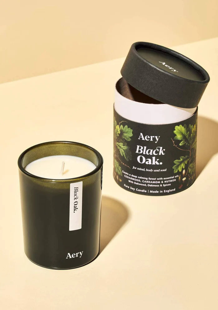 Aery Black Oak Scented Soy Candle - Cedarwood, Cardamom & Nutmeg